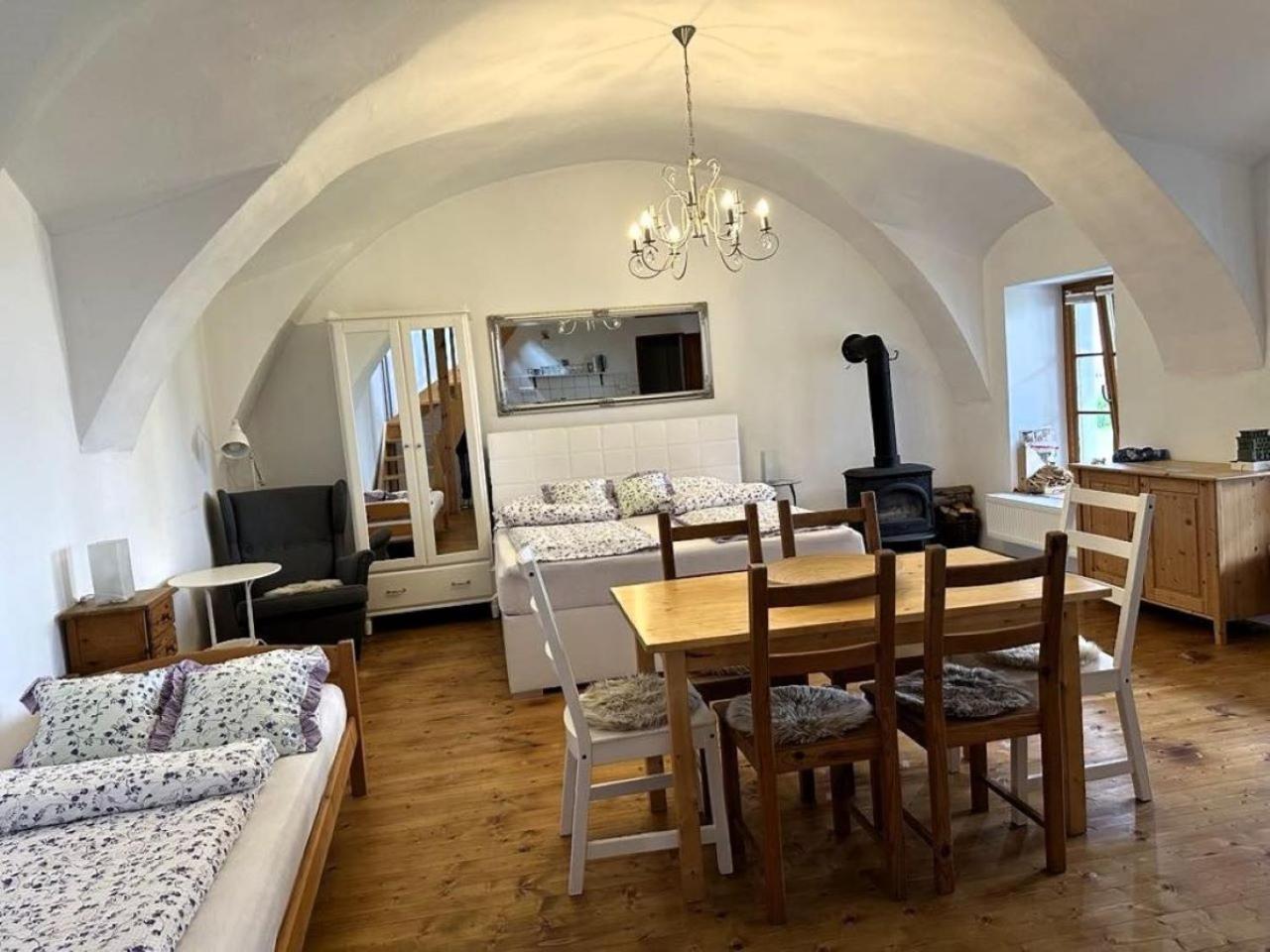 Hluboká nad Vltavou 酒吧农舍旅馆酒店 外观 照片